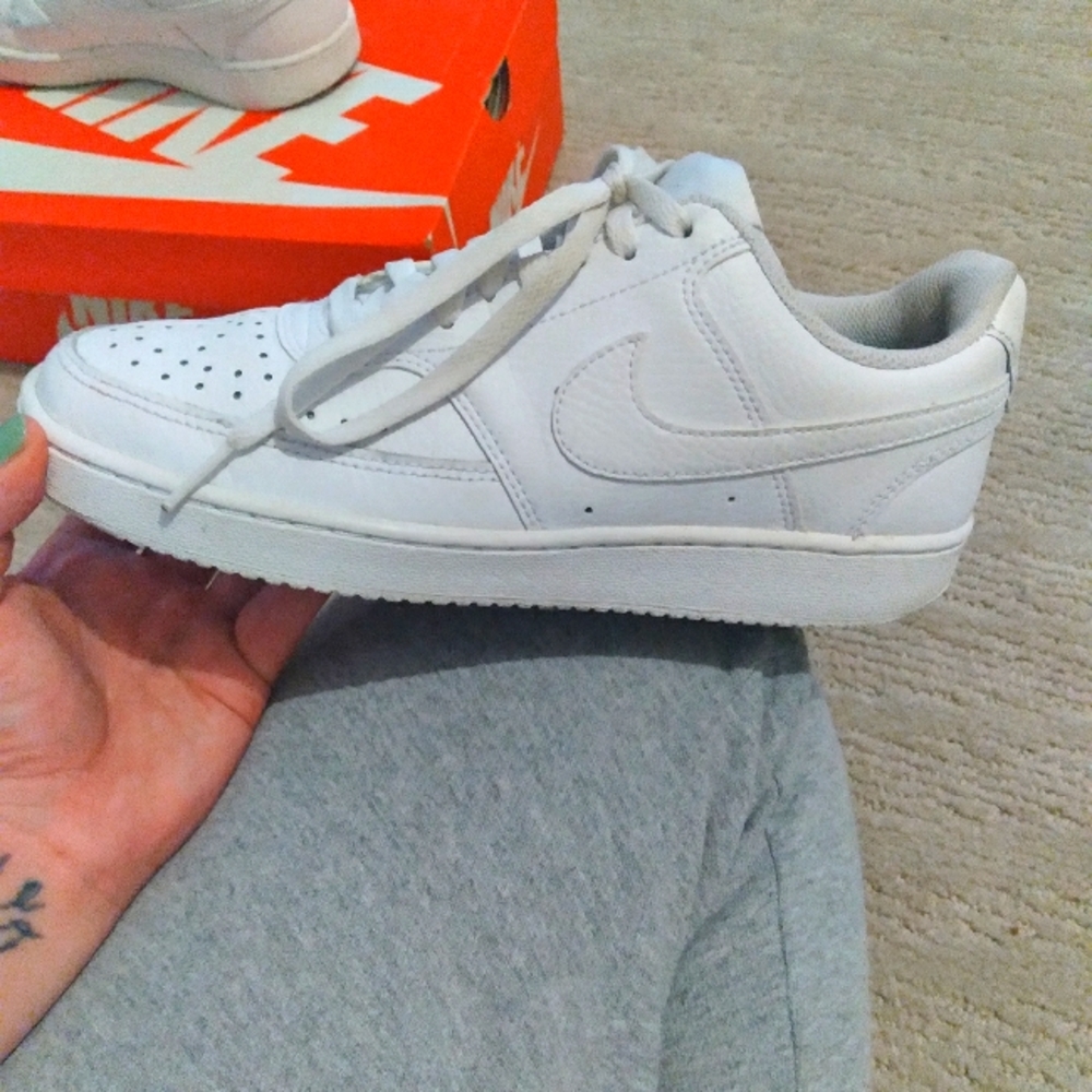 Nike shoes size 8